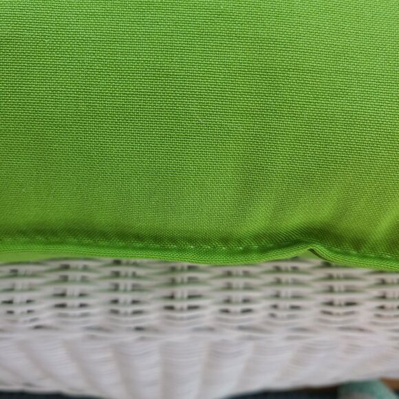 Square Throw Pillows Set 16" x 16" Mt. Dew Kiwi Green Color Home Decor Set Of 2 - Picture 5 of 7